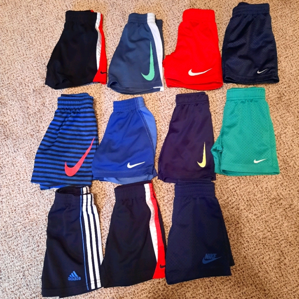 Boys Nike mesh shorts LOT